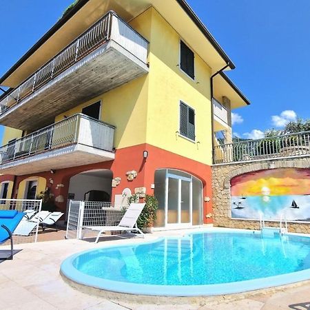 Ca' Degli Ulivi Apartment คาปริโน เวโรเนเซ ภายนอก รูปภาพ
