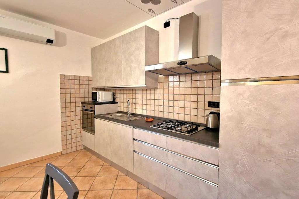 Ca' Degli Ulivi Apartment คาปริโน เวโรเนเซ ภายนอก รูปภาพ