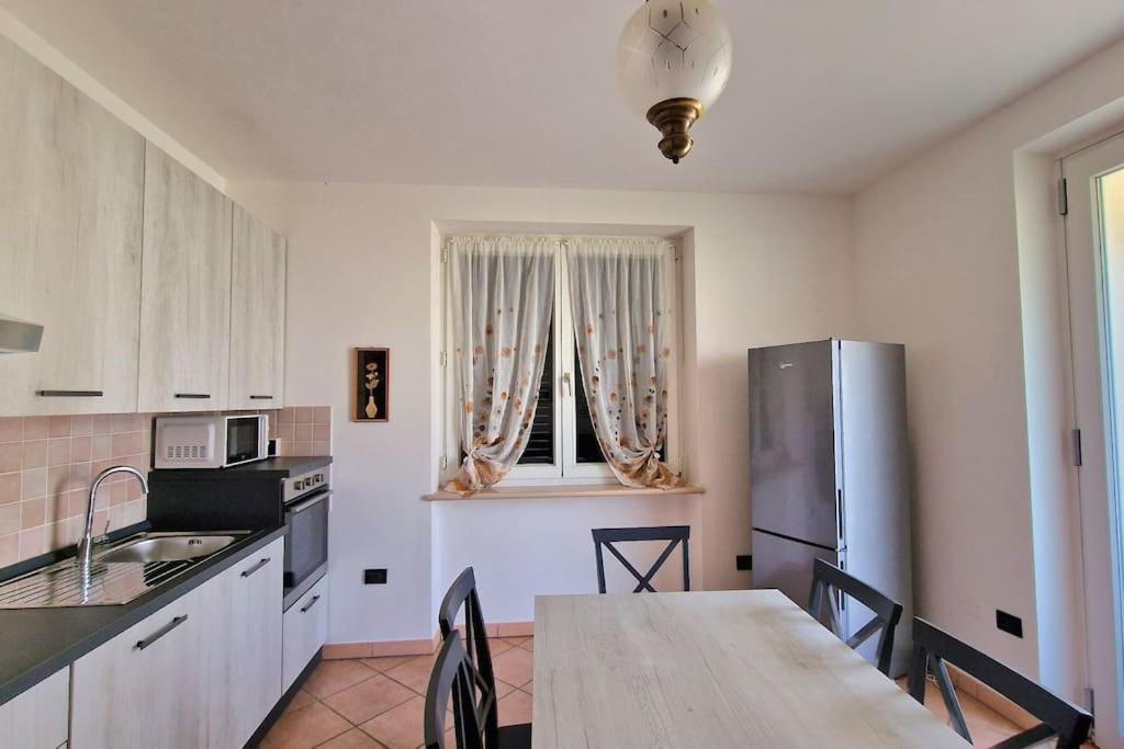 Ca' Degli Ulivi Apartment คาปริโน เวโรเนเซ ภายนอก รูปภาพ