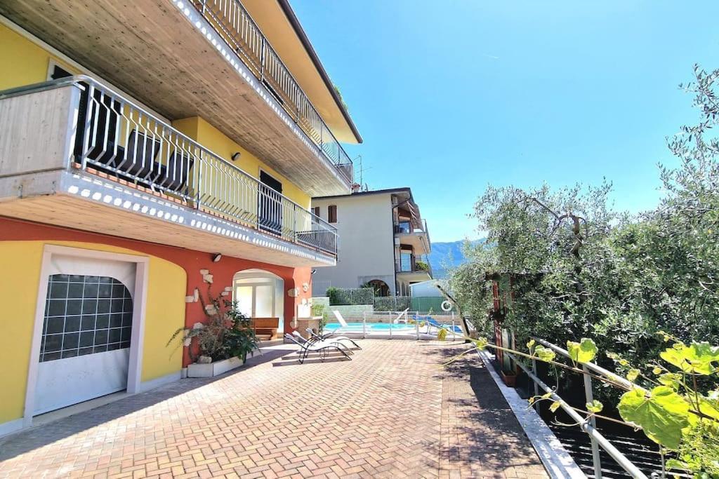 Ca' Degli Ulivi Apartment คาปริโน เวโรเนเซ ภายนอก รูปภาพ